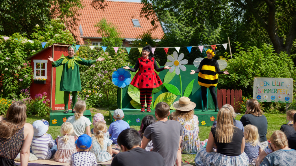 Kindertheater ‚Så et frø‘ von Teaterværkstedet Madam Bach